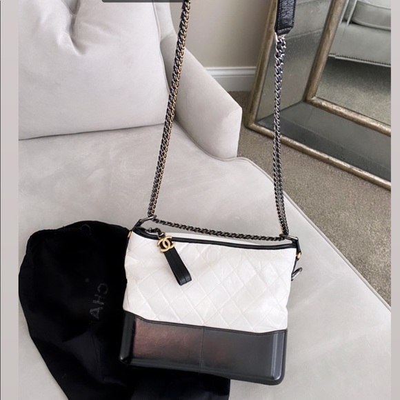 CHANEL Handbags - Chanel Gabrielle size Large